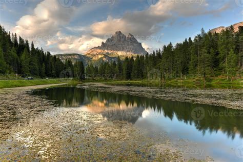 lake of antorno